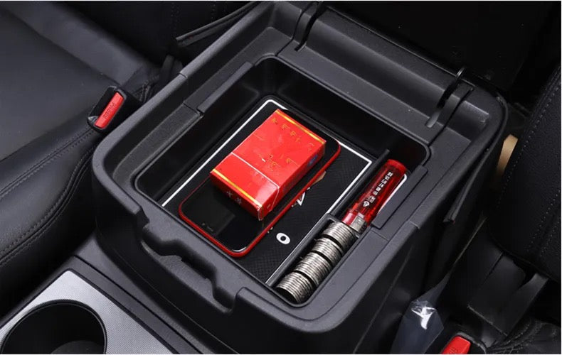 PAJERO Armrest Box Storage Pajero Center Console Storage Box V93 V97 V98 ABS Plastics Organizer Accessories