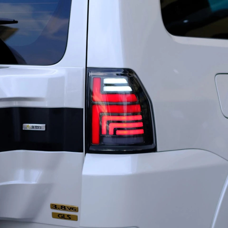 Tail Light For Mitsubishi Pajero V97 V93 V98 LED Rear Right Tail Brake Lights Rear Lamps Assembly High Quality Car LED Tail Light For Mitsubishi Pajero 2006-2023 Rear Running Light Brake Reverse Dynamic Turn Signal Car Accessories