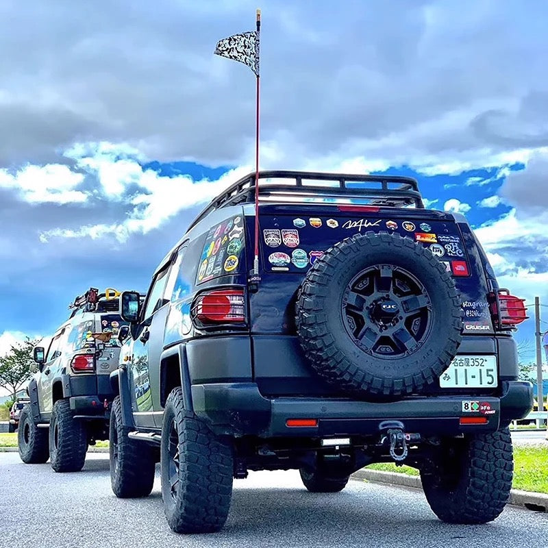 Toyota FJ Cruiser Antenna & Lamp; Spotlight Bracket – Off-Road Mounting Accessory (2007–2023)