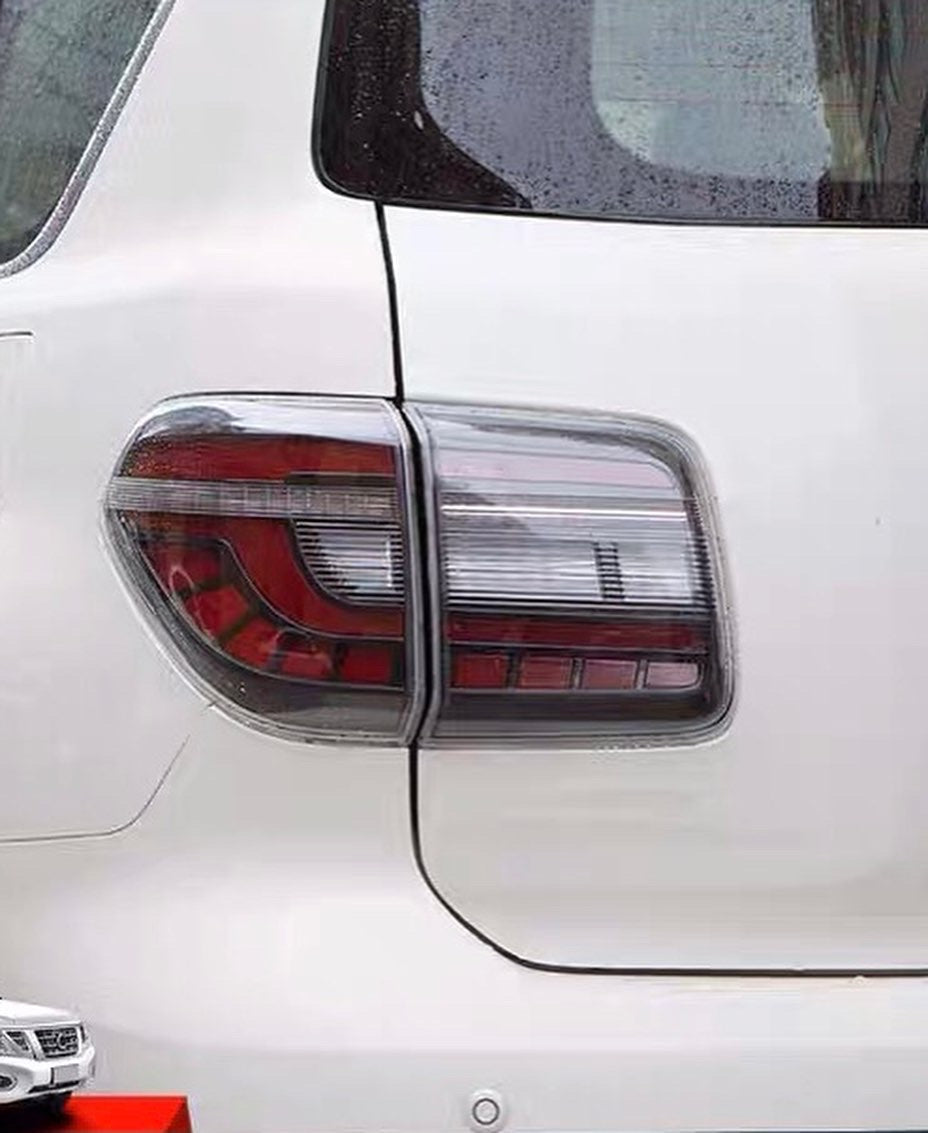 Nissan Patrol Y62 LED tail light rear turn signal brake light auto parts dynamic turn signal rear tail light assembly Upgraded Car Taillights Assembly for Nissan Patrol Y62 2008-2019 Auto Back Lamps Led Dynamic Streamer Light Accessories