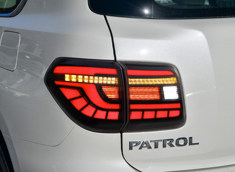 Nissan Patrol Y62 LED tail light rear turn signal brake light auto parts dynamic turn signal rear tail light assembly Upgraded Car Taillights Assembly for Nissan Patrol Y62 2008-2019 Auto Back Lamps Led Dynamic Streamer Light Accessories
