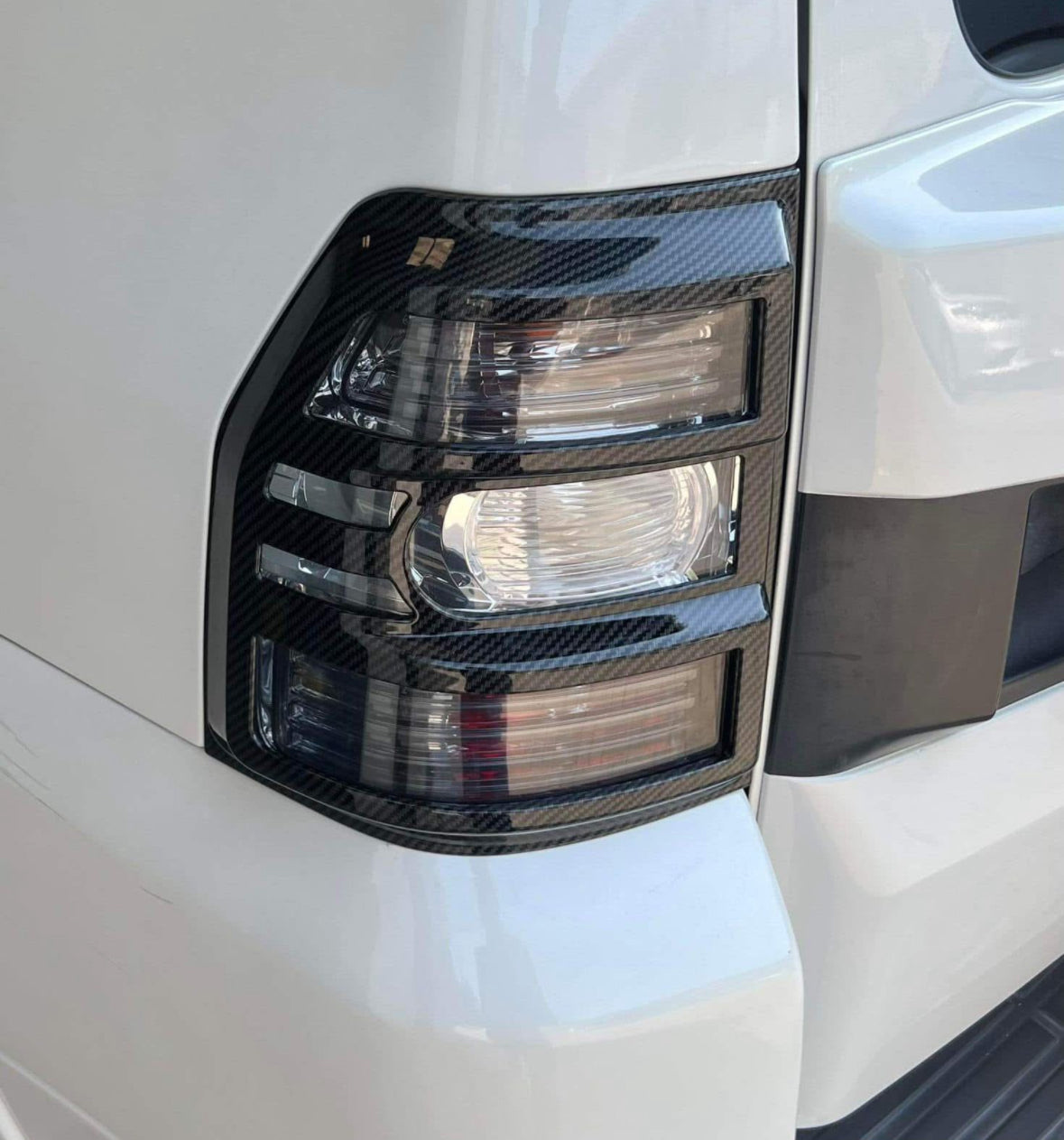 Mitsubishi Pajero Taillight Cover Decorative Frame – Rear Frame Taillight Protection Cover (4-Door, 2008–2022)