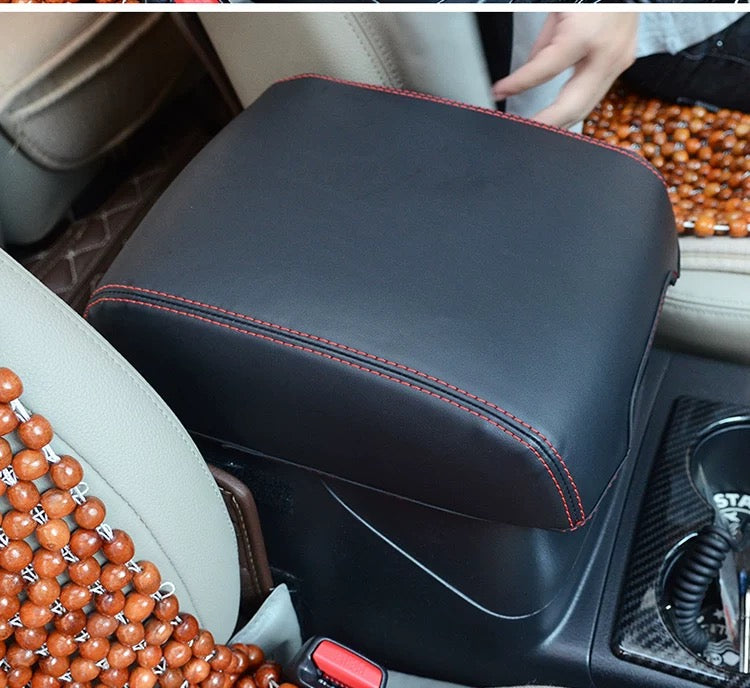 Mitsubishi Pajero Armrest Box Cover  Car Anti-dirty Pad PU Leather Protection Suitable for Mitsubishi Pajero V97 V93 V87 V77v73 Armrest Case, Please Specify the Model and Year  2007 up 2023 When Purchasing Accessories