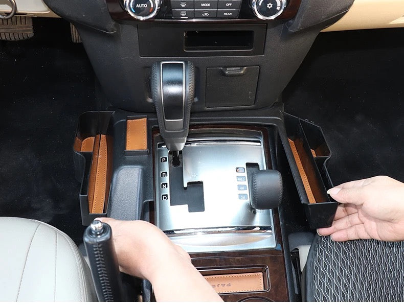 Pajero Seat Slot Storage Box Water Cup Holder Pajero Seat gap Central Control Organizer Storage Compartment Suitable 2007 up 2022