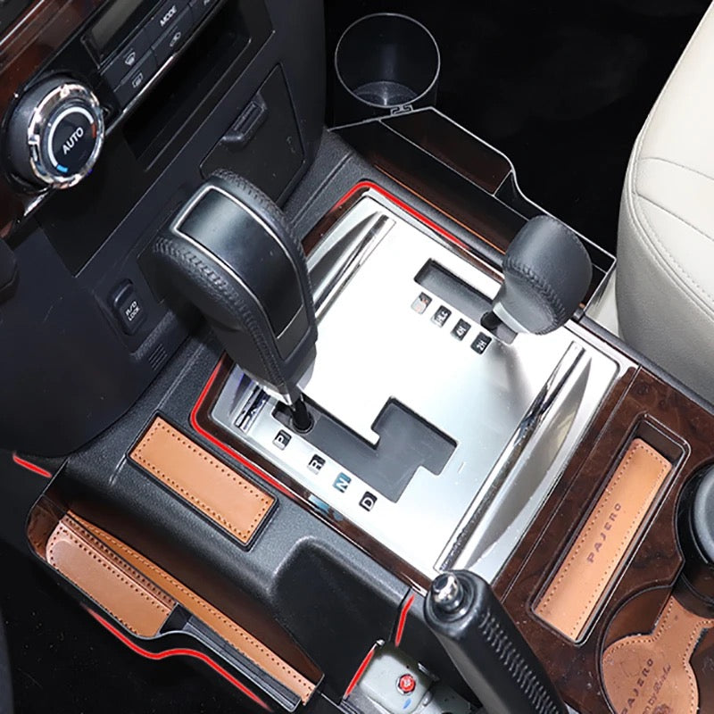 Pajero Seat Slot Storage Box Water Cup Holder Pajero Seat gap Central Control Organizer Storage Compartment Suitable 2007 up 2022