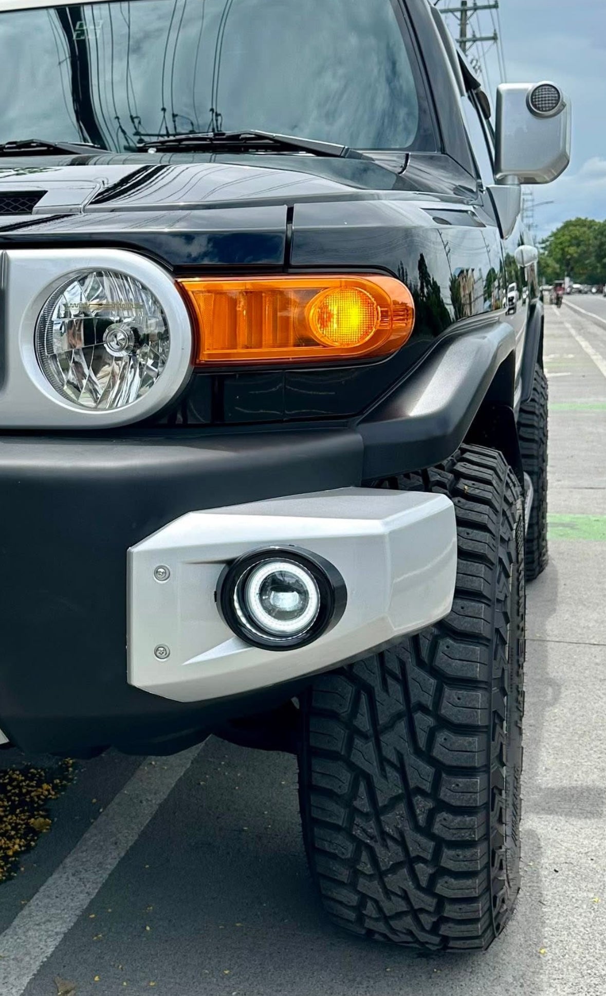 Toyota FJ Cruiser 2007-2023 Fog Light Set with DRL & Halogen Bulb - Front Bumper LED Fog Light Lamp For Toyota FJ Cruiser 2006-2020 Car Accessories modified LED fog light assembly front bumper corner lamp daytime running lights