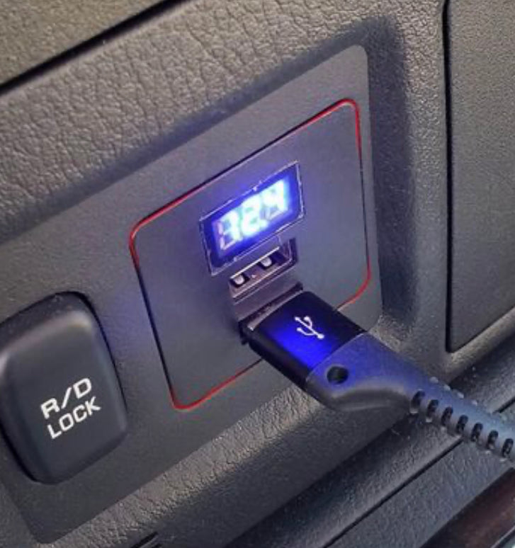Pajero USB Interface V97 V93 V87 Original USB-Type Charging 220V Pajero Rear Inverter Charging Port Modification Accessories suitable 2007 up 2023